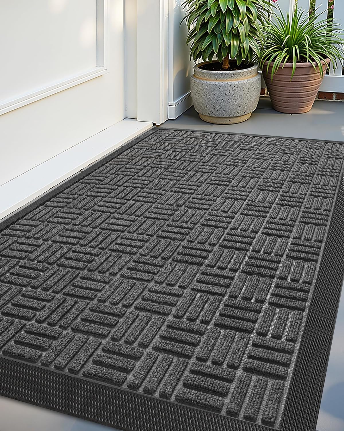 Color&Geometry Front Door Mat Outside Entrance, Heavy Duty Non Slip Low Profile Doormat for Entryway, Trap Dirt and Moisture Welcome Mats All-Weather, Easy Clean, Patio, Garage, 24"x36" Black